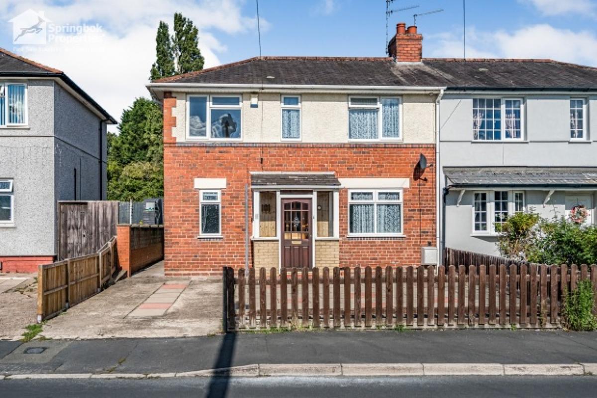 Picture of Home For Sale in Brierley Hill, West Midlands, United Kingdom