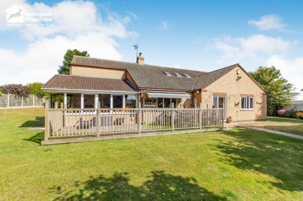 Picture of Bungalow For Sale in Telford, Shropshire, United Kingdom
