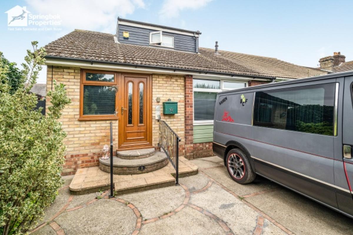 Picture of Bungalow For Sale in Great Yarmouth, Norfolk, United Kingdom