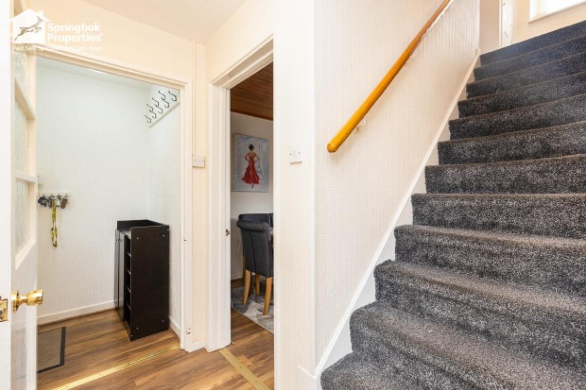 Picture of Home For Sale in Cheltenham, Gloucestershire, United Kingdom