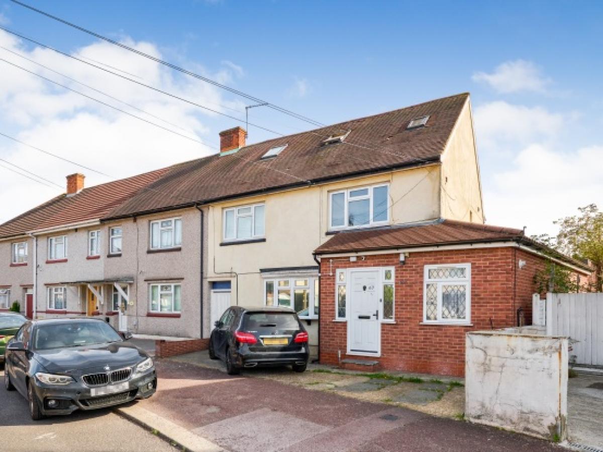 Picture of Home For Sale in Dagenham, Greater London, United Kingdom