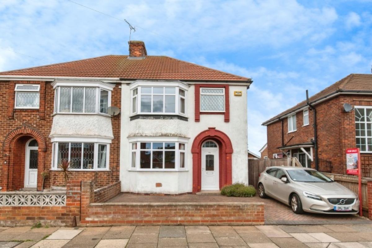 Picture of Home For Sale in Grimsby, Lincolnshire, United Kingdom