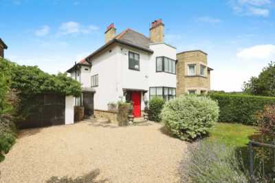 Home For Sale in Shipley, United Kingdom