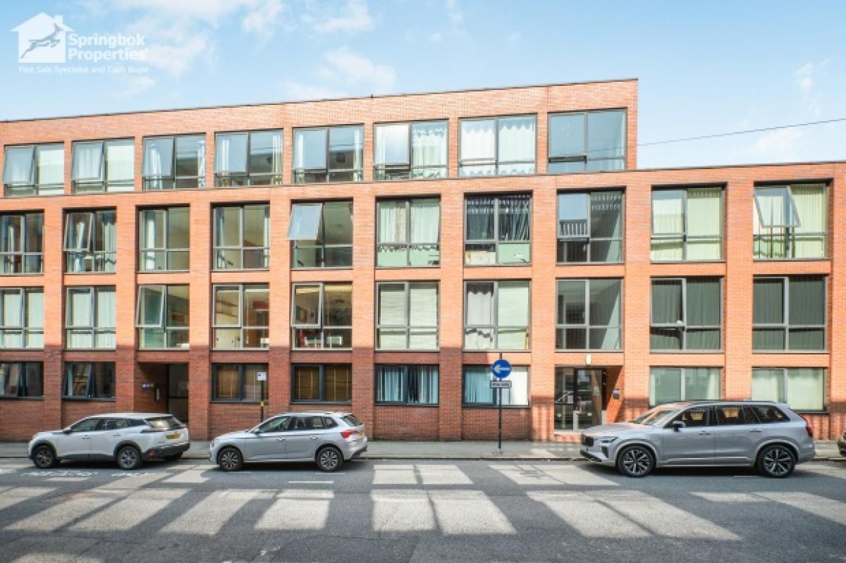 Picture of Apartment For Sale in Birmingham, West Midlands, United Kingdom