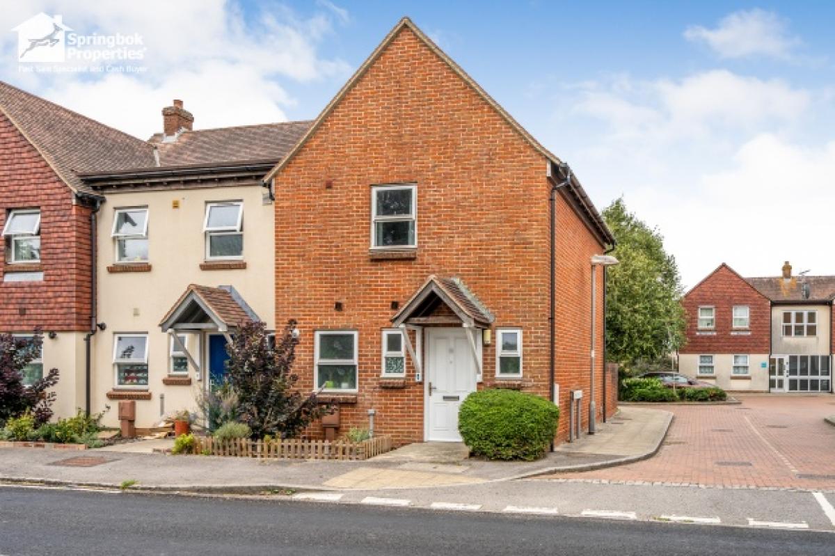 Picture of Home For Sale in Chichester, West Sussex, United Kingdom