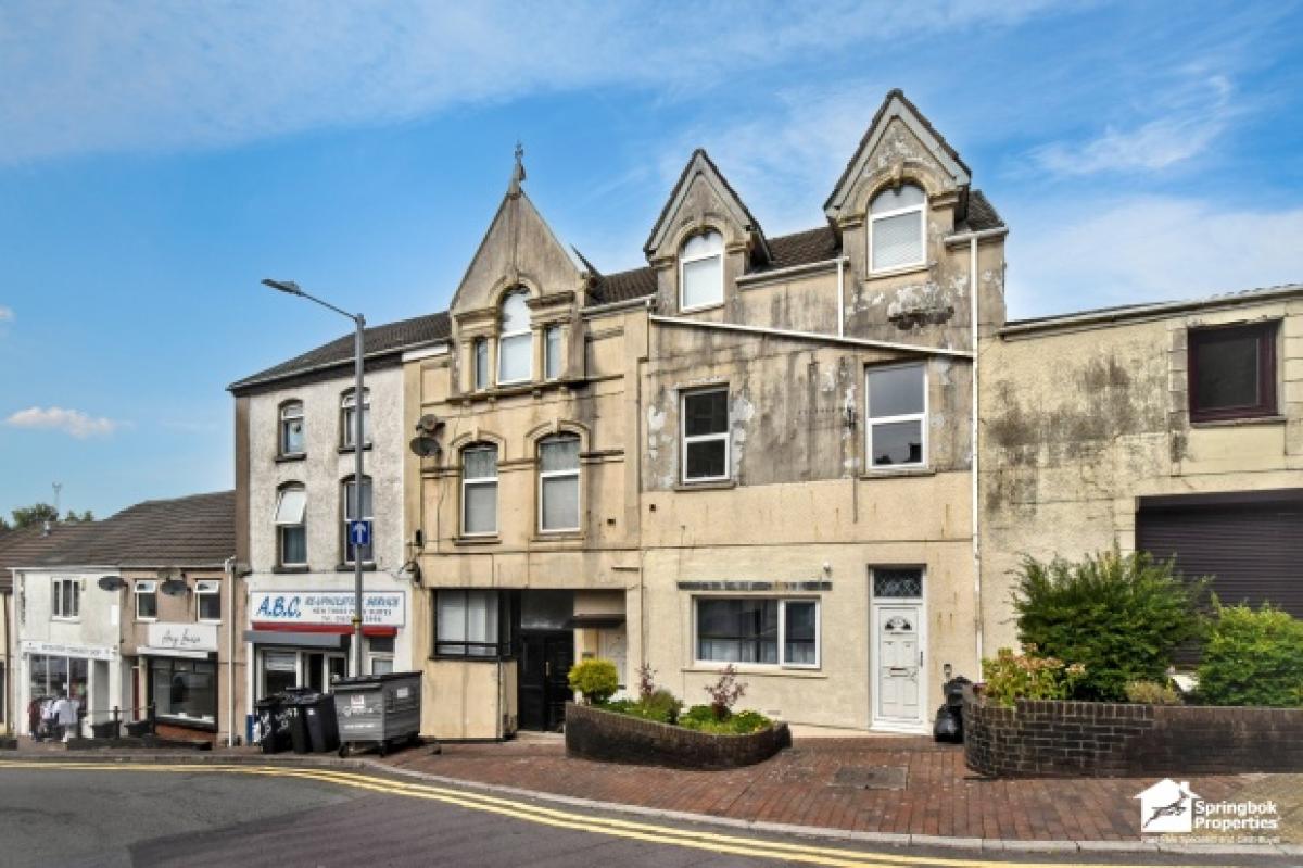 Picture of Apartment For Sale in Neath, West Glamorgan, United Kingdom