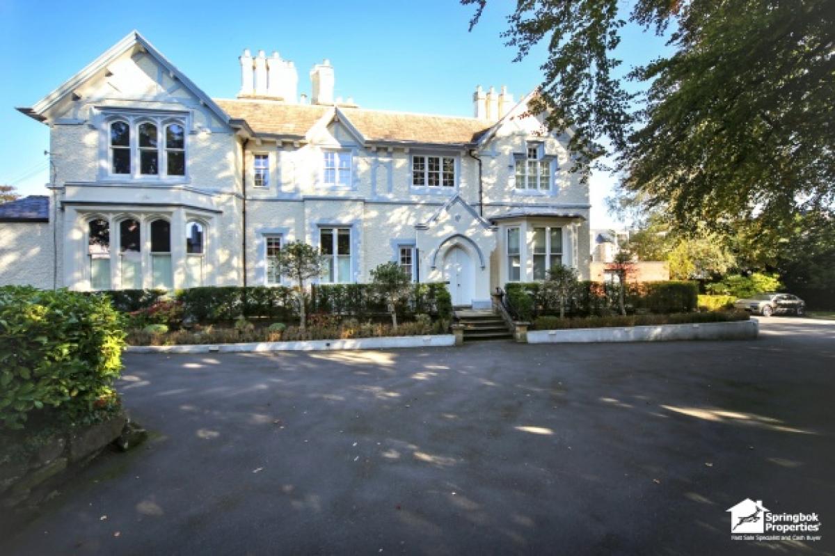 Picture of Apartment For Sale in Altrincham, Greater Manchester, United Kingdom