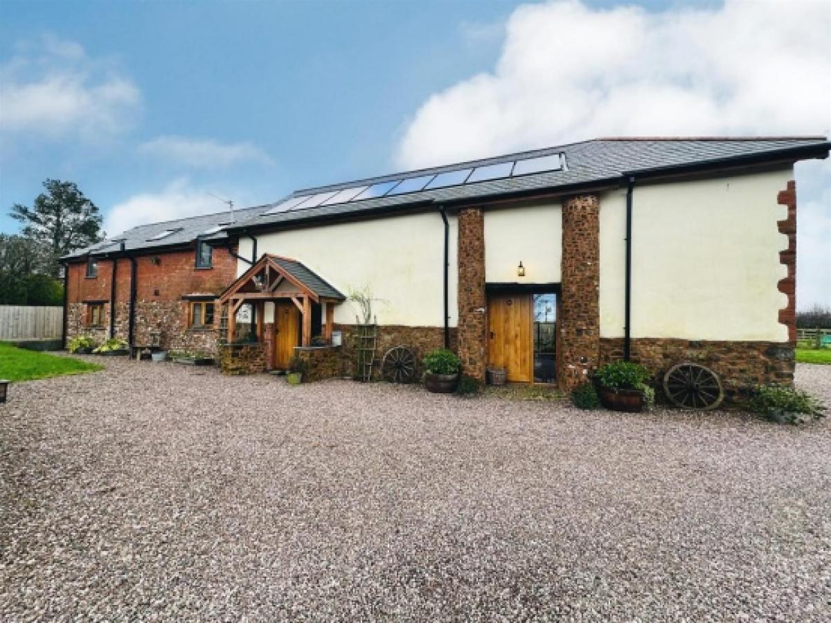Picture of Home For Sale in Tiverton, Devon, United Kingdom