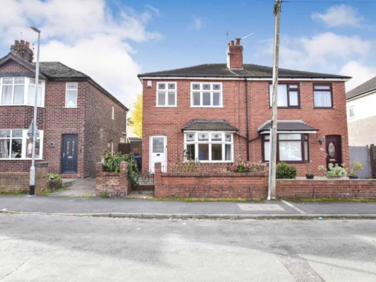 Picture of Home For Sale in Stoke on Trent, Staffordshire, United Kingdom