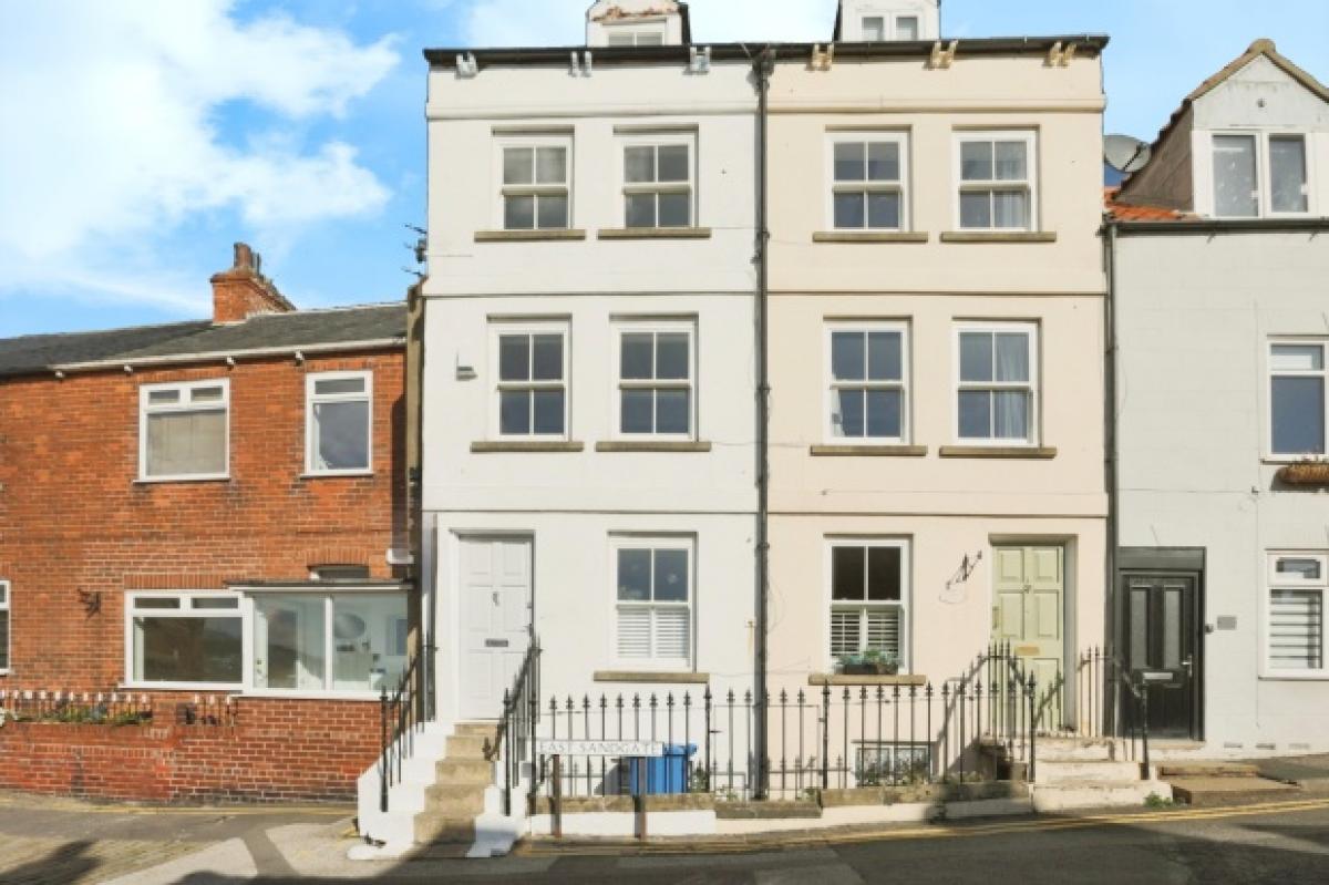 Picture of Home For Sale in Scarborough, North Yorkshire, United Kingdom