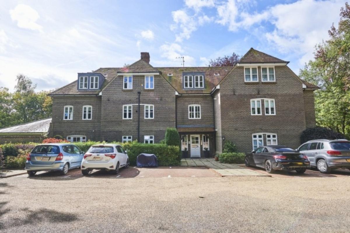 Picture of Apartment For Sale in Haywards Heath, West Sussex, United Kingdom