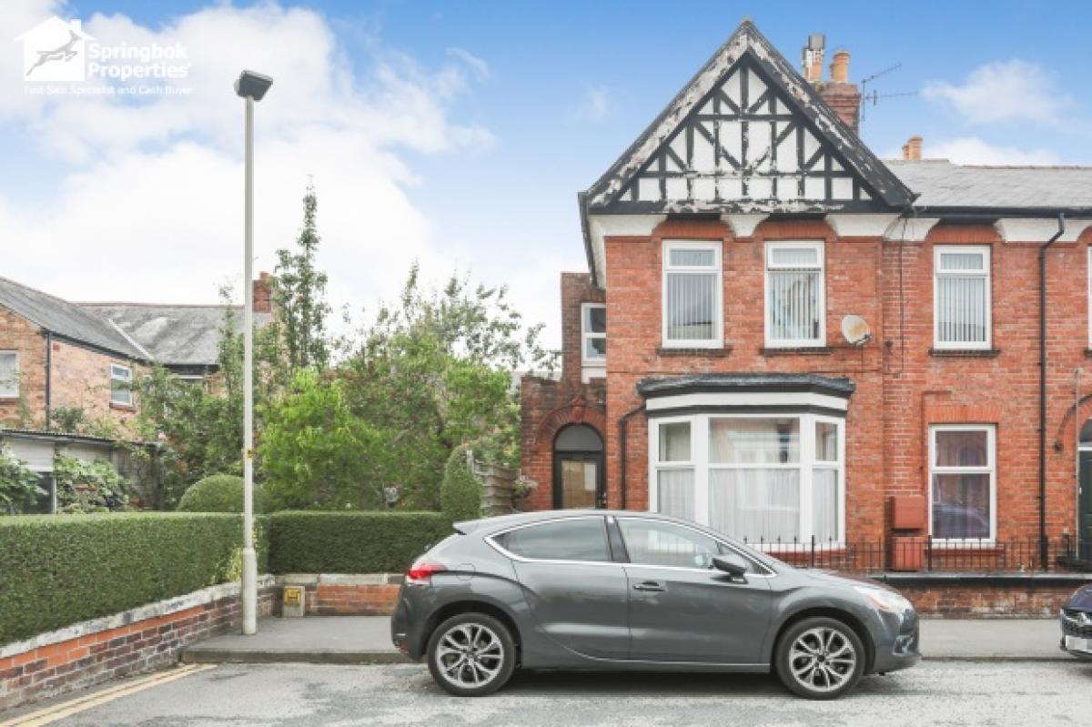 Picture of Home For Sale in Scarborough, North Yorkshire, United Kingdom
