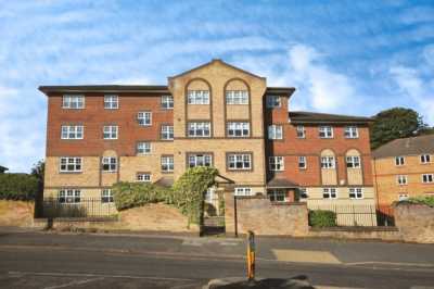 Apartment For Sale in Luton, United Kingdom