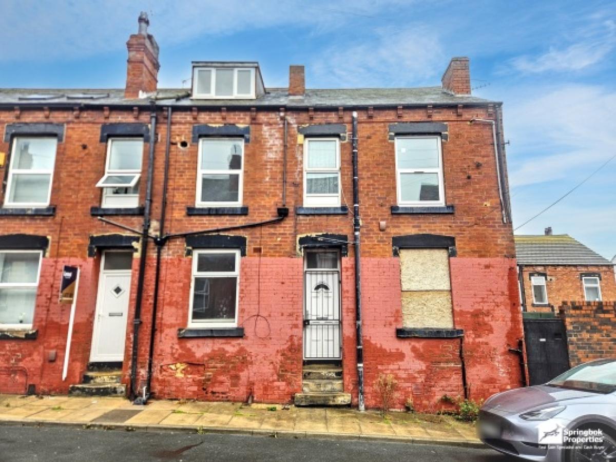 Picture of Home For Sale in Leeds, West Yorkshire, United Kingdom