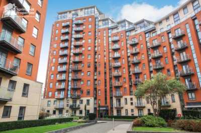 Apartment For Sale in Leeds, United Kingdom