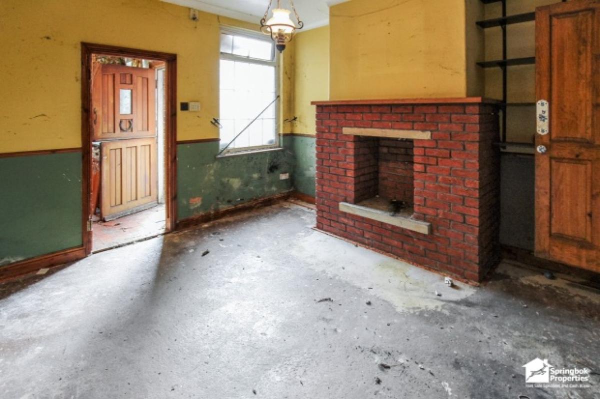 Picture of Home For Sale in Rotherham, South Yorkshire, United Kingdom