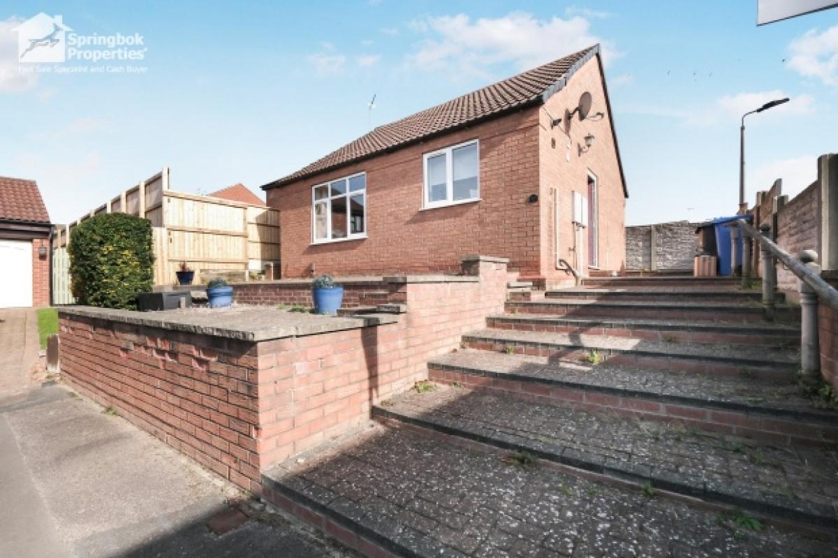 Picture of Home For Sale in Ilkeston, Derbyshire, United Kingdom
