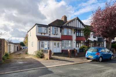 Home For Sale in Ilford, United Kingdom