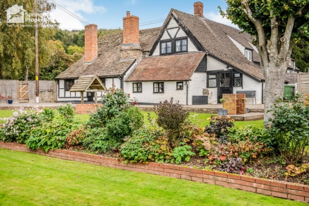Picture of Home For Sale in Hereford, Herefordshire, United Kingdom