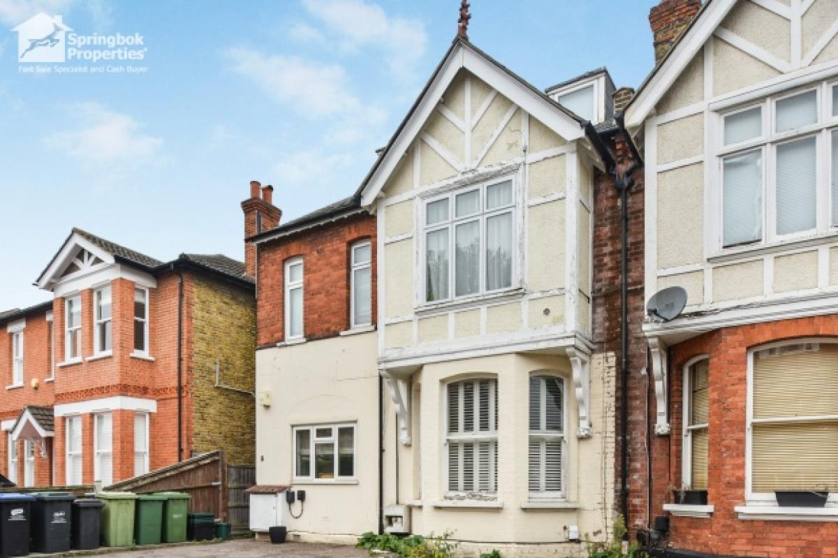 Picture of Apartment For Sale in Bromley, Greater London, United Kingdom