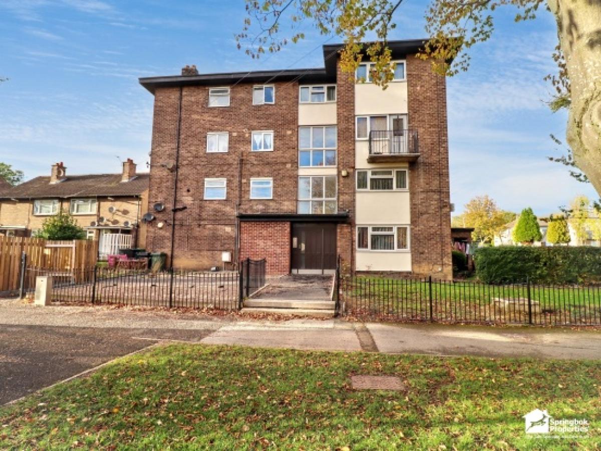 Picture of Home For Sale in Huddersfield, West Yorkshire, United Kingdom