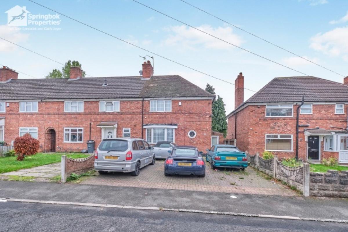 Picture of Home For Sale in West Bromwich, West Midlands, United Kingdom