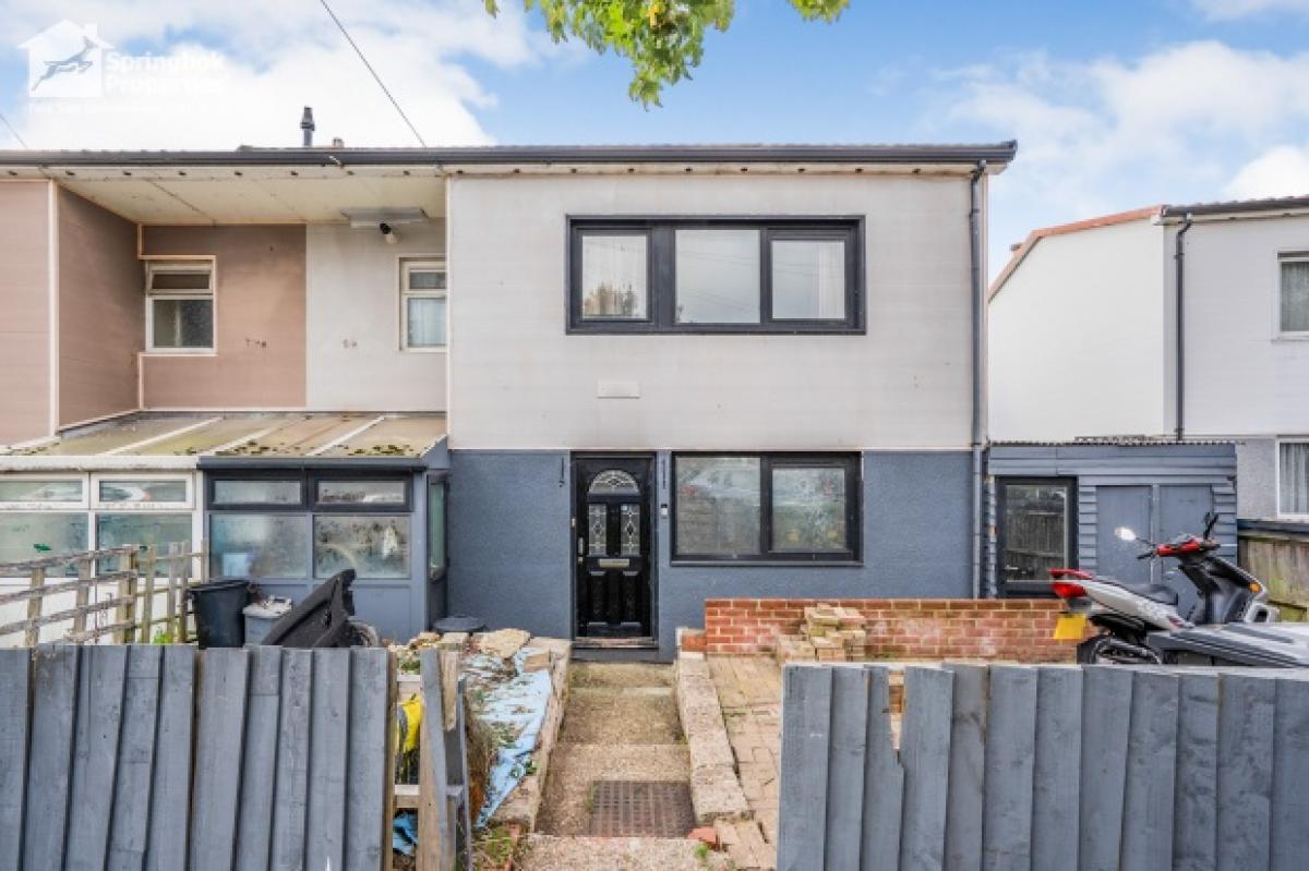Picture of Home For Sale in Portsmouth, Hampshire, United Kingdom