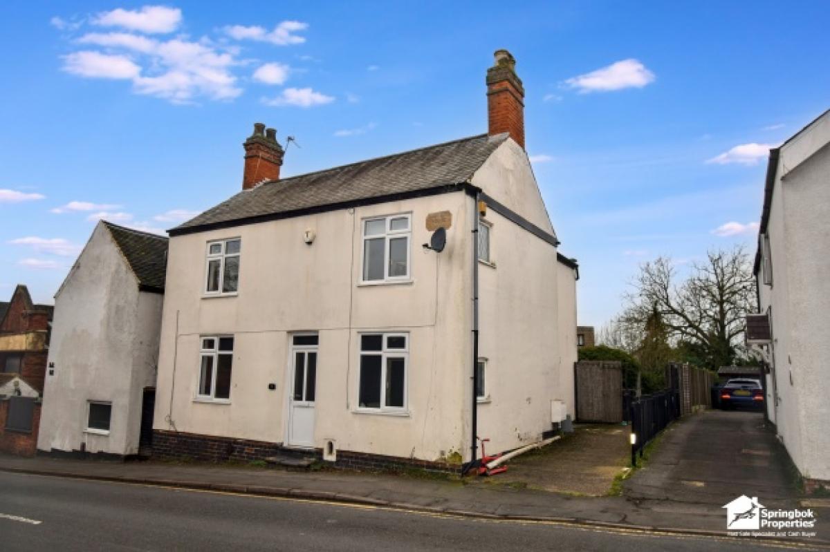 Picture of Home For Sale in Leicester, Leicestershire, United Kingdom