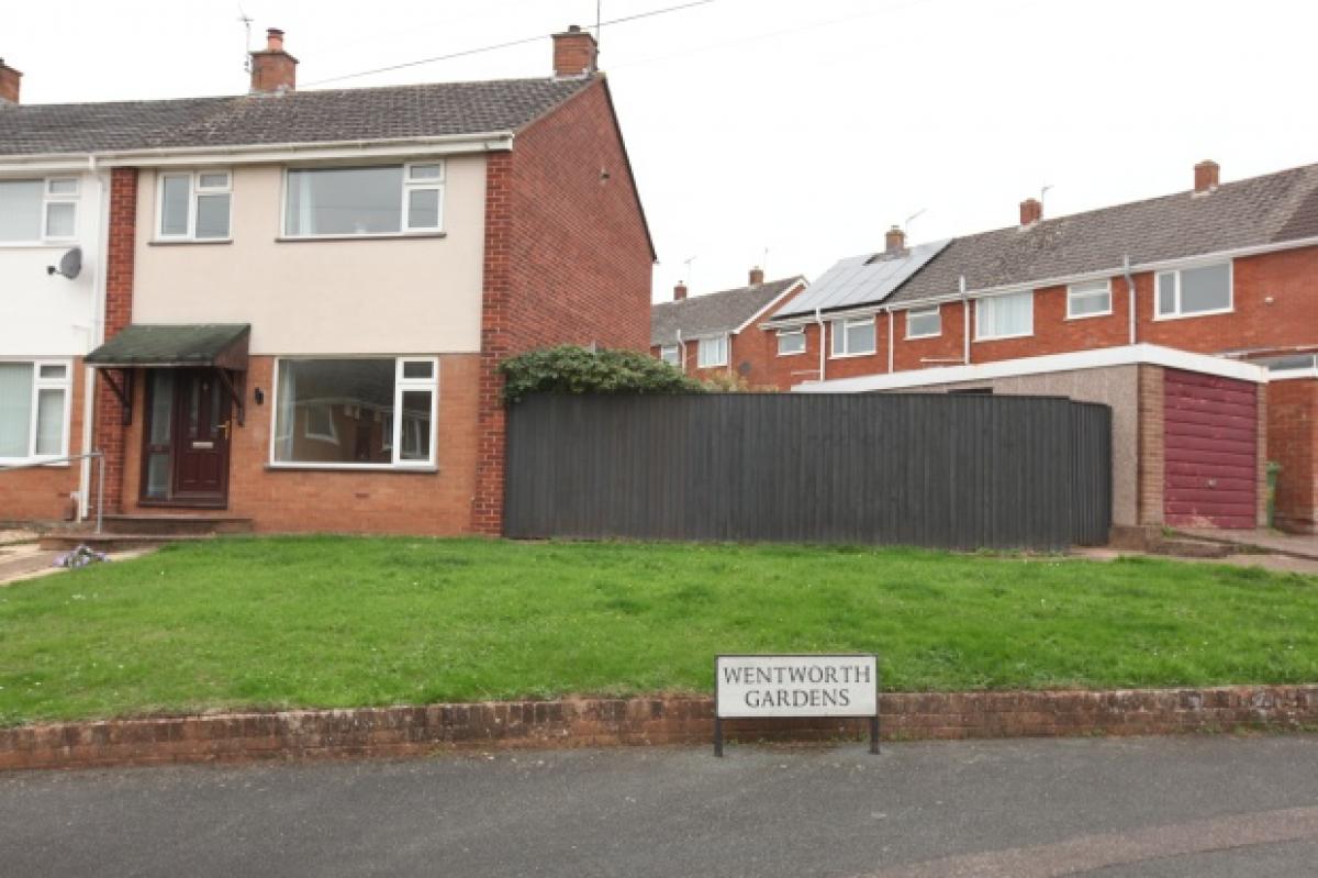 Picture of Home For Sale in Exeter, Devon, United Kingdom