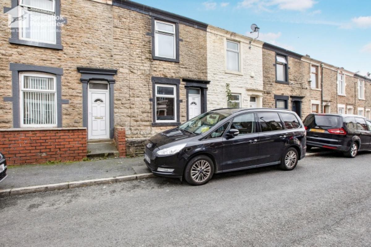 Picture of Home For Sale in Darwen, Lancashire, United Kingdom