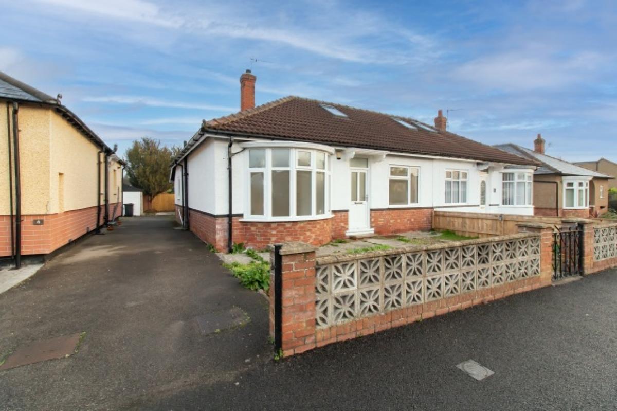Picture of Home For Sale in Darlington, County Durham, United Kingdom