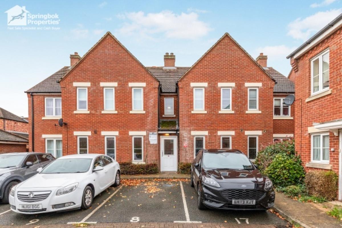 Picture of Apartment For Sale in Kettering, Northamptonshire, United Kingdom