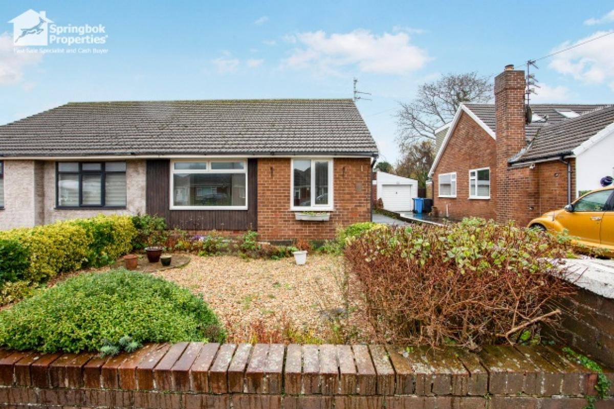 Picture of Bungalow For Sale in Lytham Saint Annes, Lancashire, United Kingdom
