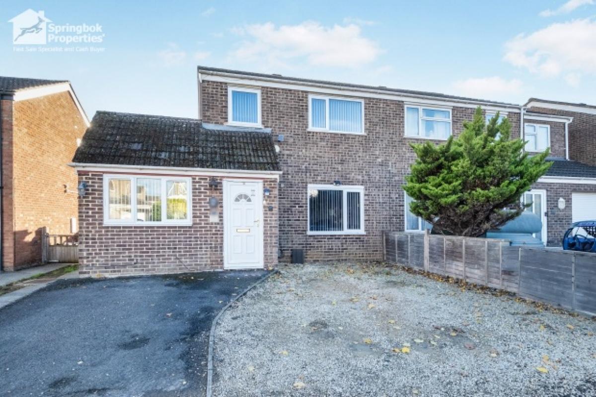Picture of Home For Sale in Bicester, Oxfordshire, United Kingdom
