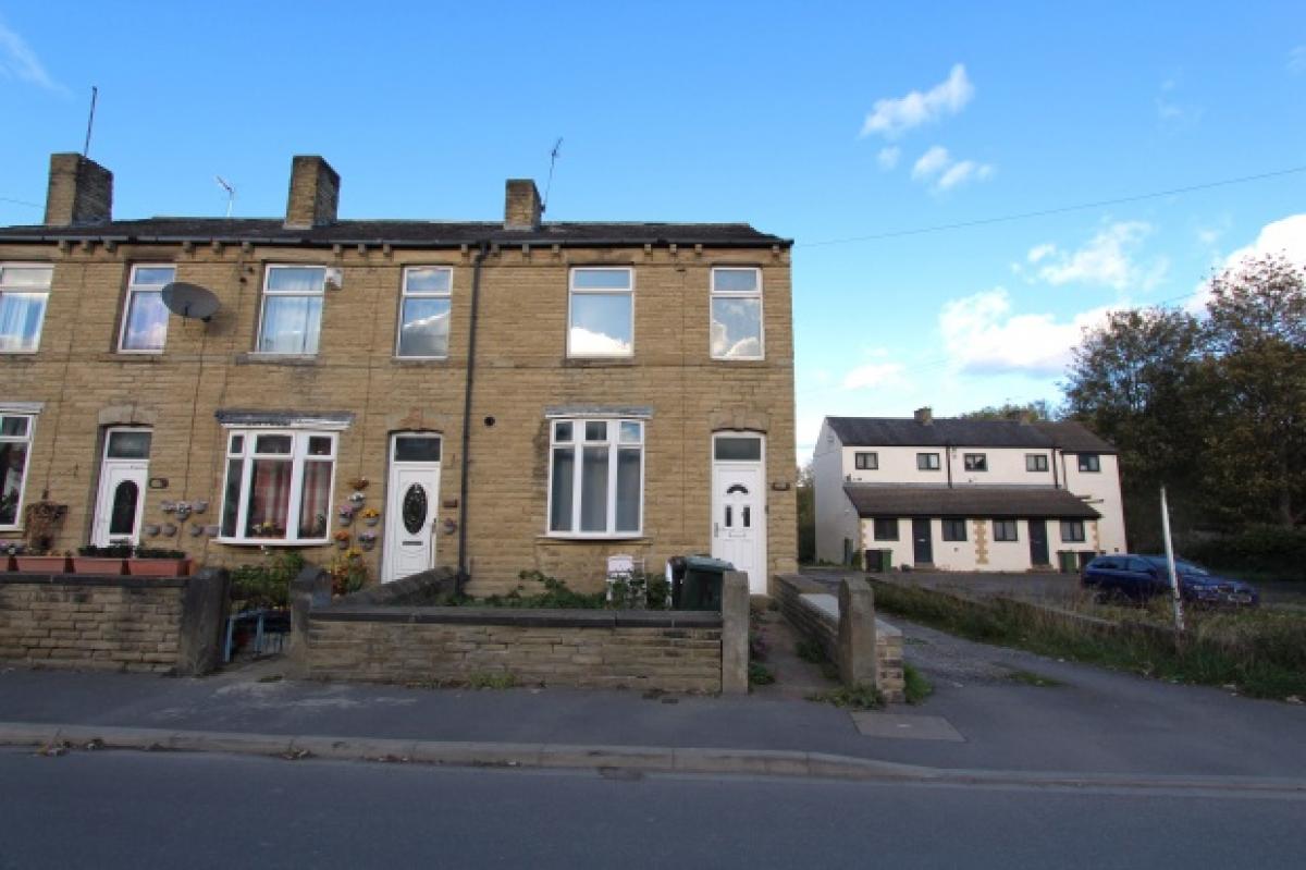 Picture of Home For Sale in Dewsbury, West Yorkshire, United Kingdom