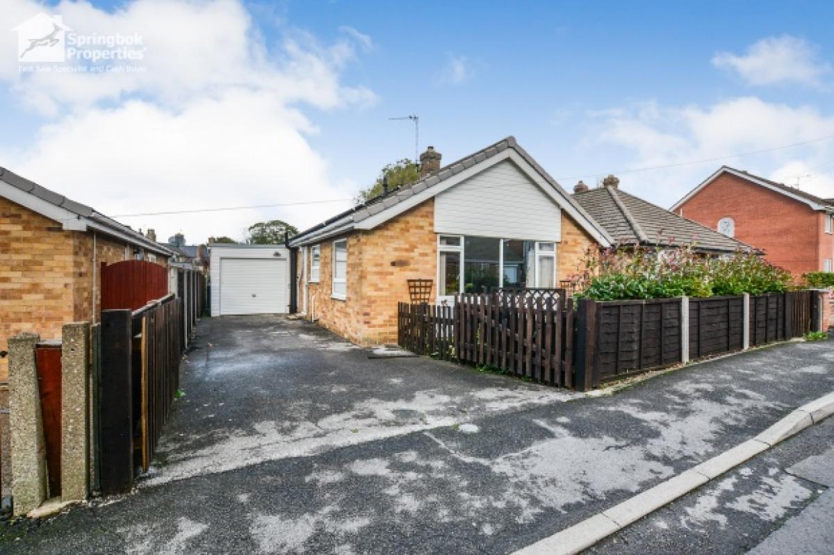 Picture of Bungalow For Sale in Alford, Lincolnshire, United Kingdom