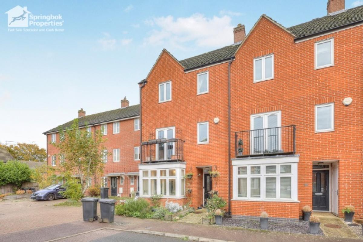 Picture of Home For Sale in Rushden, Northamptonshire, United Kingdom