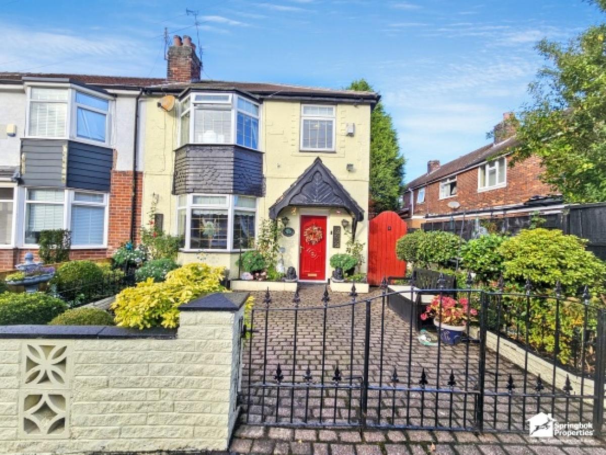 Picture of Home For Sale in Droylsden, Greater Manchester, United Kingdom