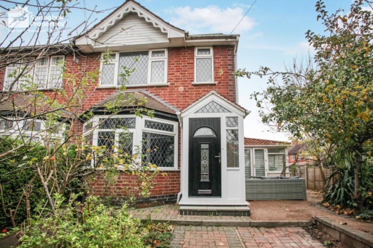Picture of Home For Sale in Hinckley, Leicestershire, United Kingdom