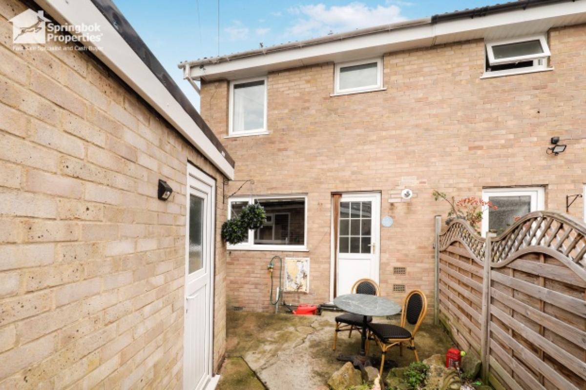 Picture of Home For Sale in Harrogate, North Yorkshire, United Kingdom