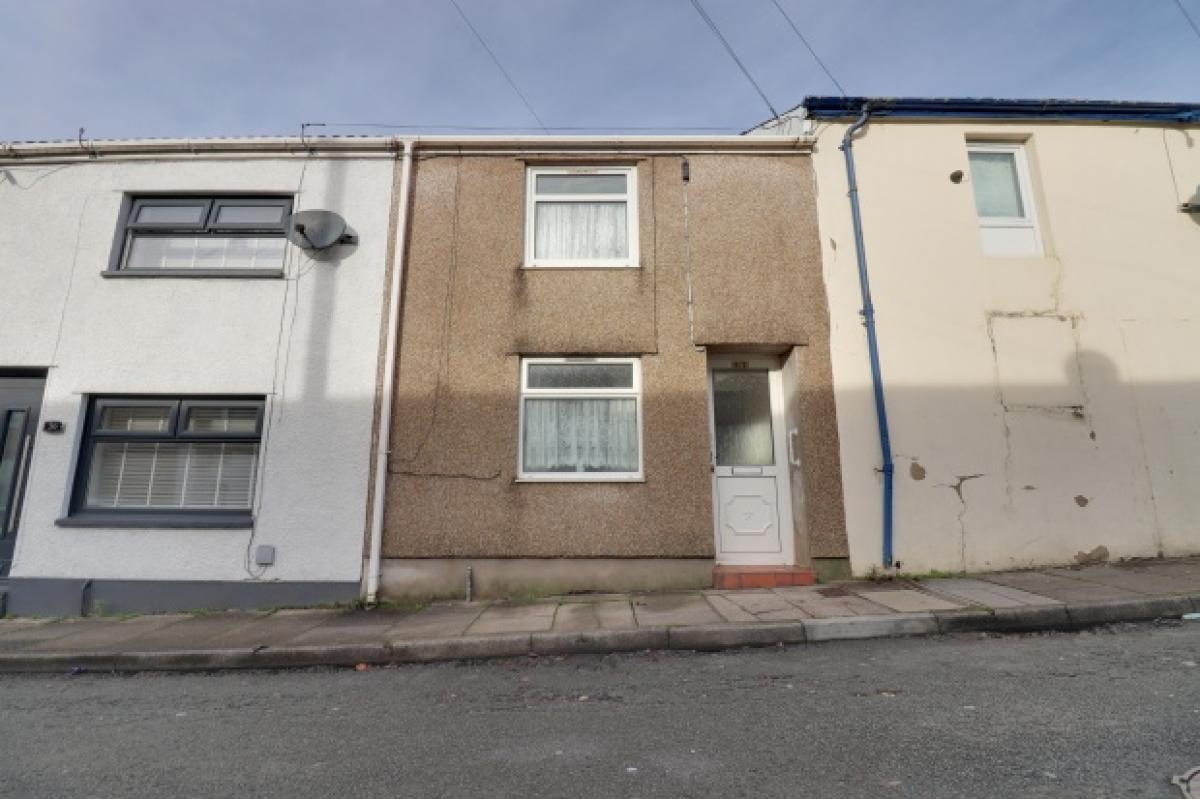 Picture of Home For Sale in Merthyr Tydfil, Mid Glamorgan, United Kingdom