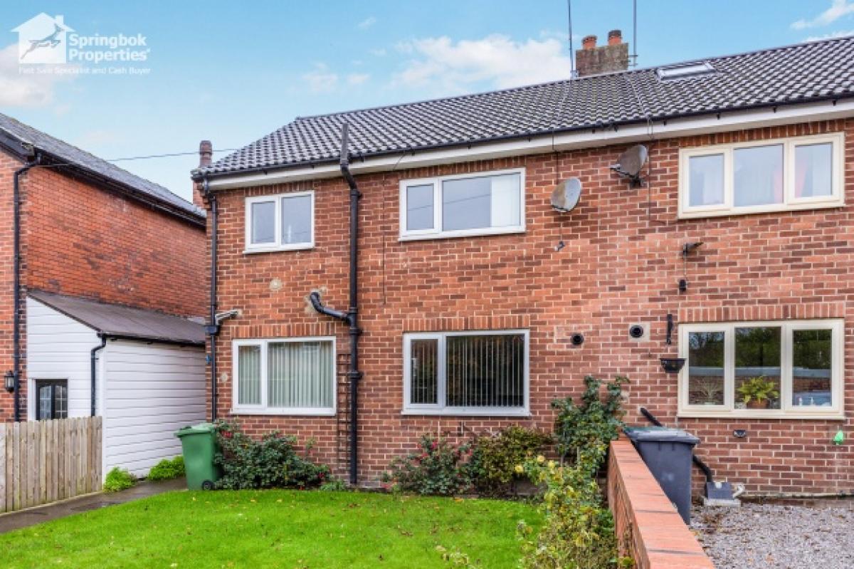 Picture of Home For Sale in Batley, West Yorkshire, United Kingdom