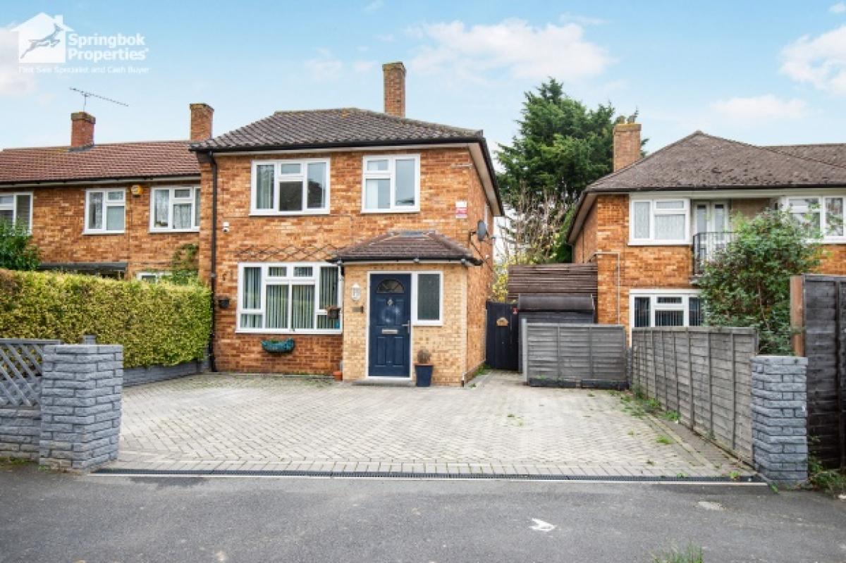 Picture of Home For Sale in Slough, Berkshire, United Kingdom