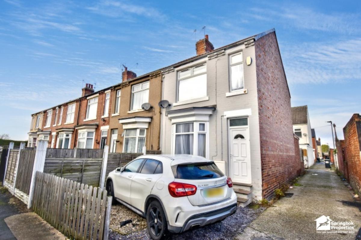 Picture of Home For Sale in Doncaster, South Yorkshire, United Kingdom