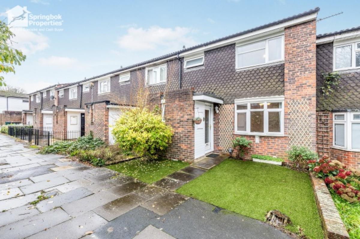 Picture of Home For Sale in Crawley, West Sussex, United Kingdom