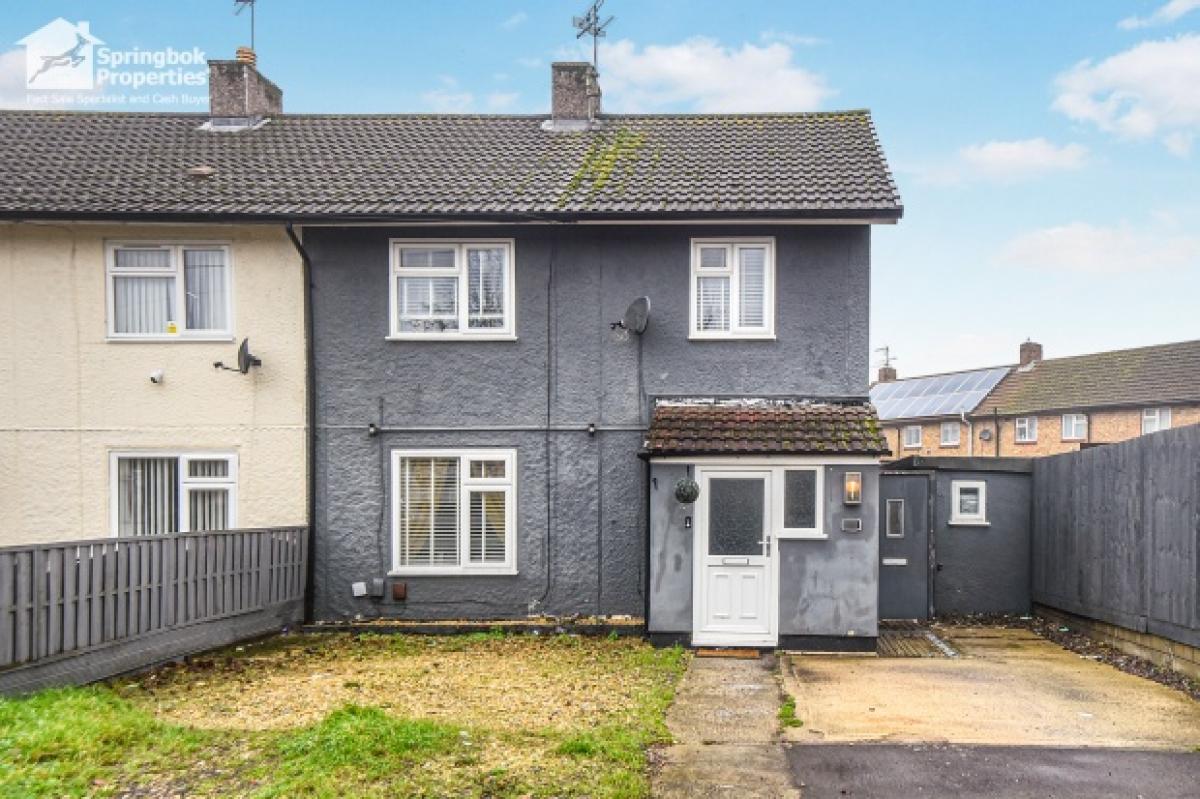 Picture of Home For Sale in Swindon, Wiltshire, United Kingdom