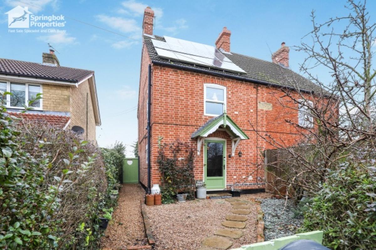 Picture of Home For Sale in Sleaford, Lincolnshire, United Kingdom