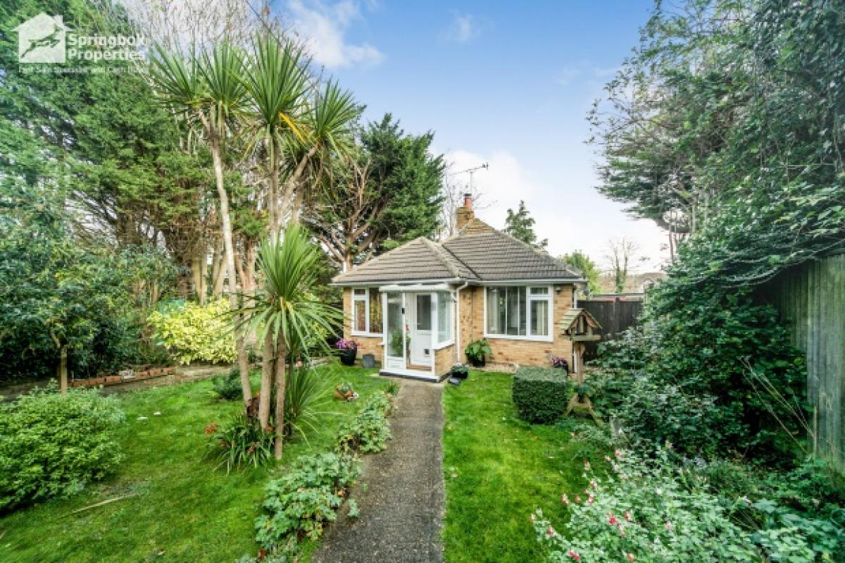 Picture of Home For Sale in Eastbourne, East Sussex, United Kingdom