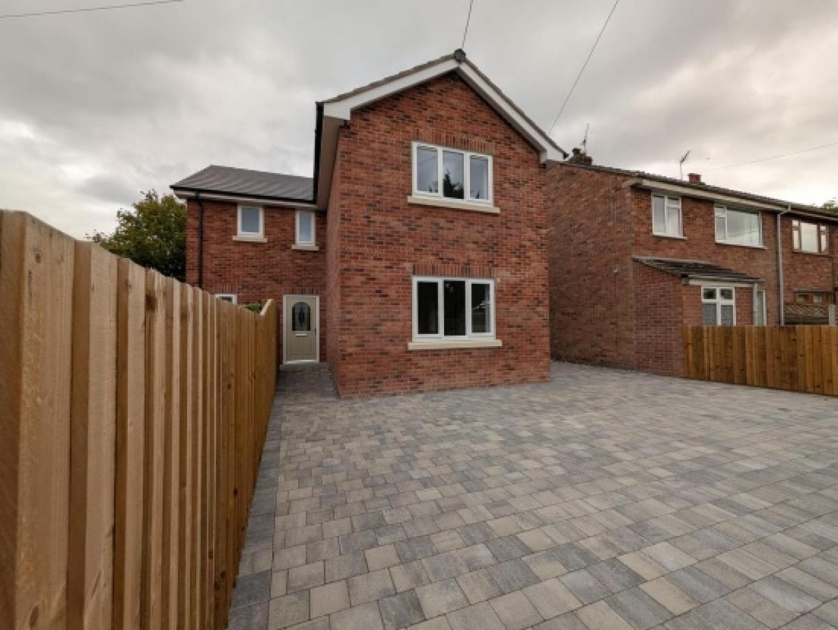 Picture of Home For Sale in Nantwich, Cheshire, United Kingdom