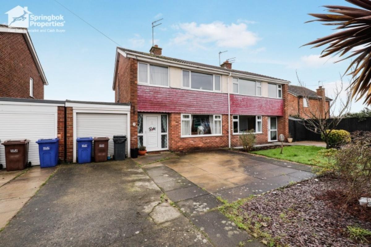 Picture of Home For Sale in Selby, North Yorkshire, United Kingdom